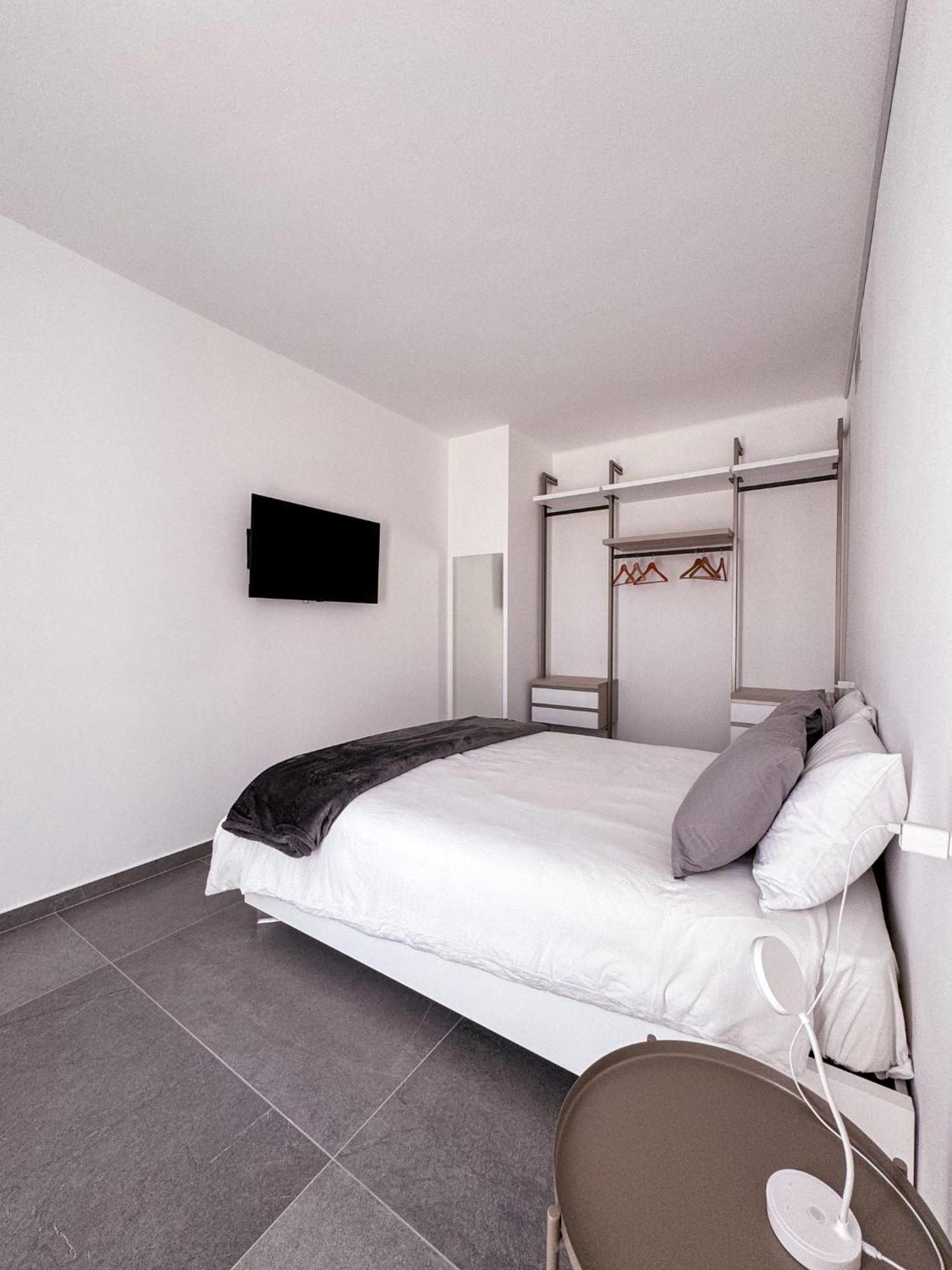 Hotel Vienna Pesaro Esterno foto